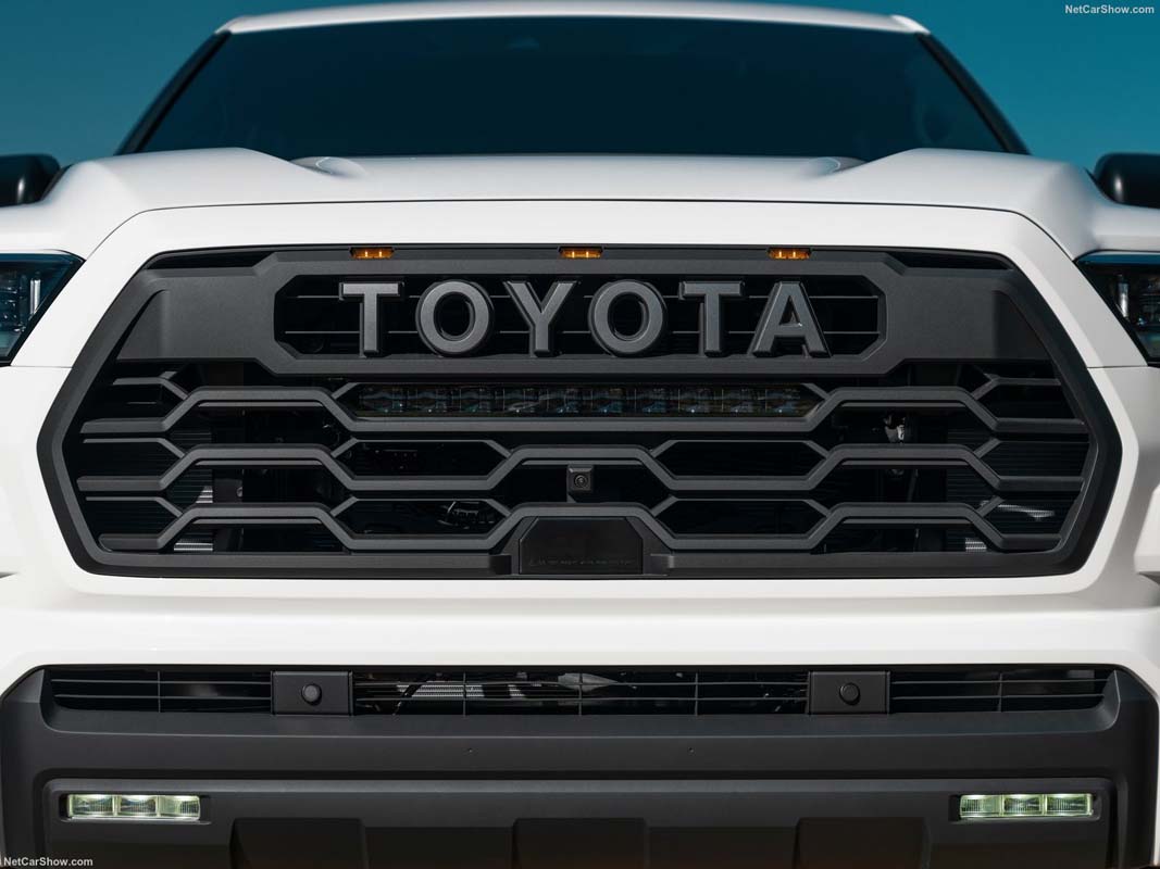 790 Nm的怪兽级SUV！ 2023 Toyota Sequoia 具备丰田最强的混合动力引擎！