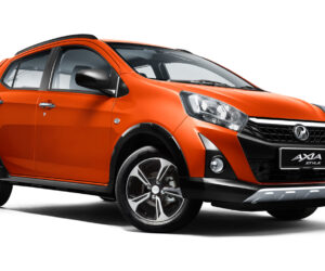 男子开 Perodua Axia 被朋友嫌弃，吐槽：供 9 年？供到车坏都供不完！