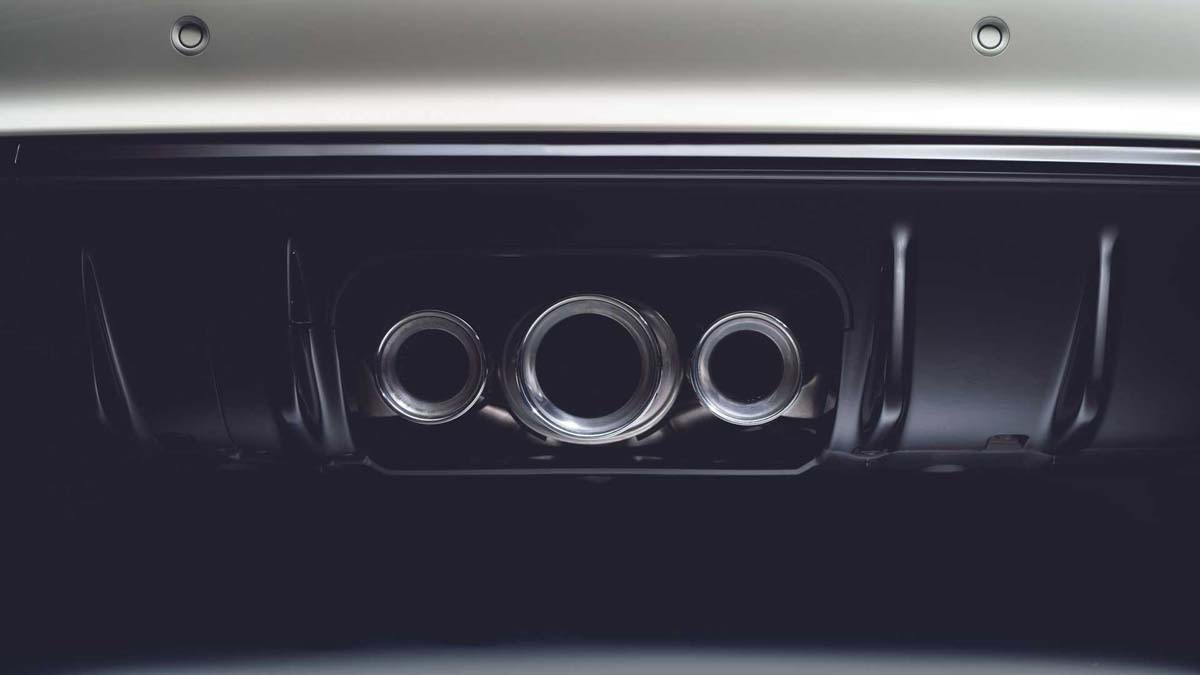 Honda Civic Type R 正式发布,维持经典前置前驱动配置,2.0L Turbo + 6MT,动力最强 Type R!