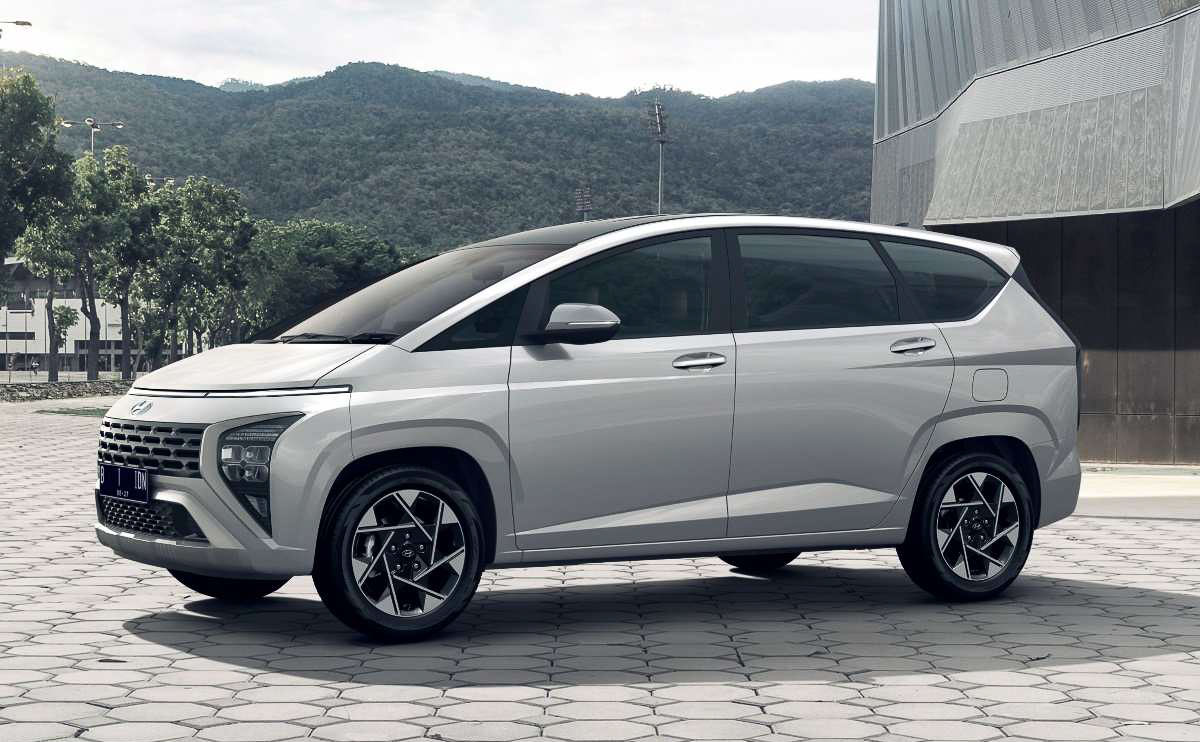 Hyundai Stargazer 正式发表: Veloz/Xpander 对手、韩系车首款小型7座MPV发表!