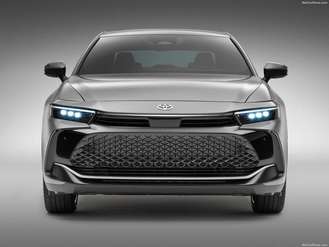 冷知识：你只搭配 Toyota Crown、Camry 和 Corolla 的意思都是代表皇冠吗？