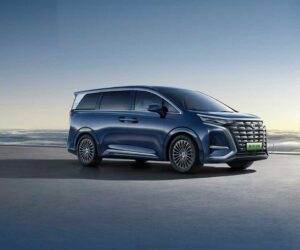 中国版 Alphard 很好卖？ Denza D9 官方数据开卖 1 小时完成 10,000 张订单！