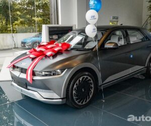 部长：政府从明年开始以 Electric Vehicle 作为部长的官车使用！