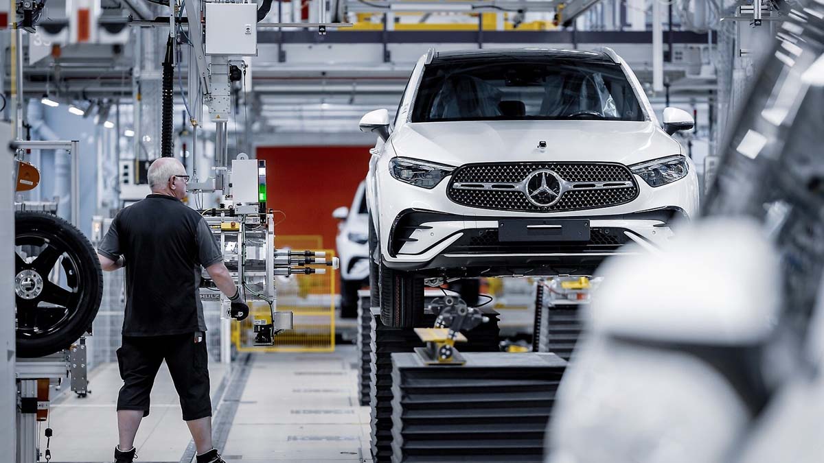 2023 Mercedes-Benz GLC 正式下线:搭载2.0L涡轮引擎+48V系统、我国2023年上市?