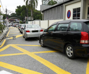 Traffic Rules 回顾：黄格内停车罚款已从 RM 500 提高至 RM 2,000！