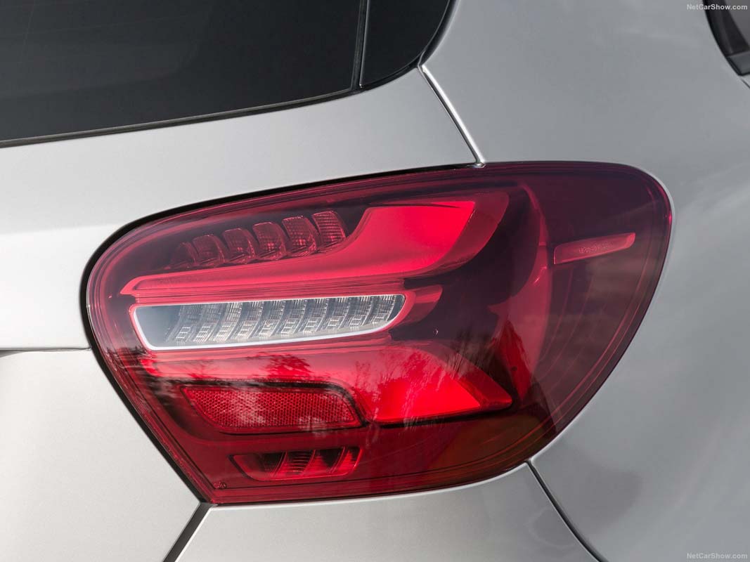 Mercedes-Benz A200 AMG-Line ：时尚颜值高、性能好像也不错！