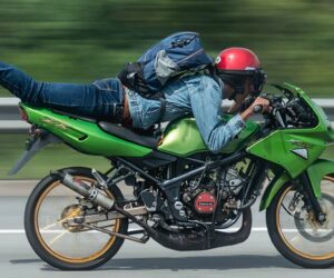 交通部：明年起改装 Motor 最高罚 RM 10,000，非法飙车将被判监禁！