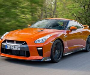 他的人生我的梦想！大马 10 岁男孩获一辆 Nissan GT-R 做生日礼物！