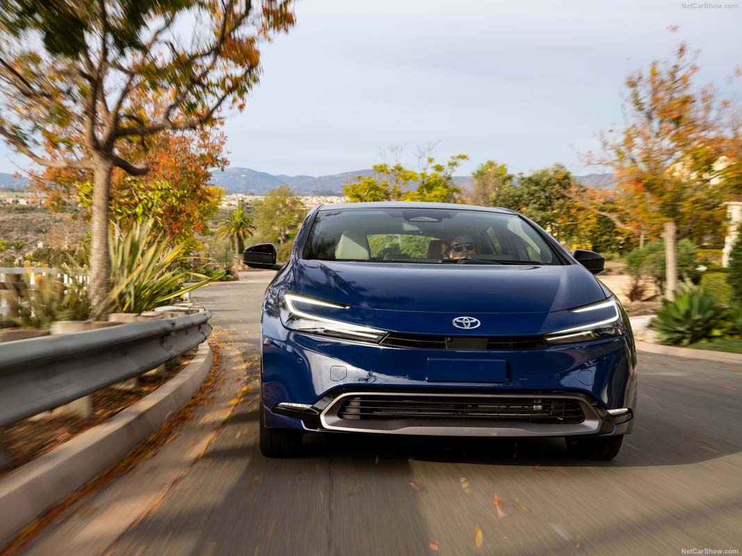史上最强普锐斯！ Toyota Prius PHEV 性能公布：纯电续航69 km、0-100加速6.7秒！