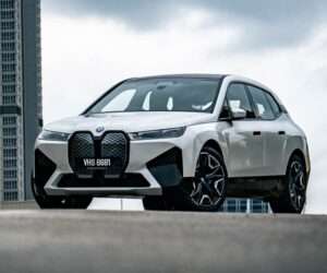 2021 BMW iX 二手车，对比新车价已贬值超 RM 100,000，最低不到 RM 320,000 即可入手！