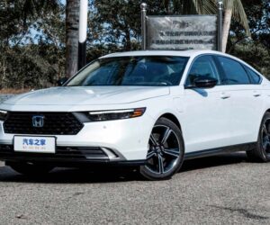 Honda Accord e:PHEV 登场：纯电续航 82 km，油耗仅 1.54 L/100 km。