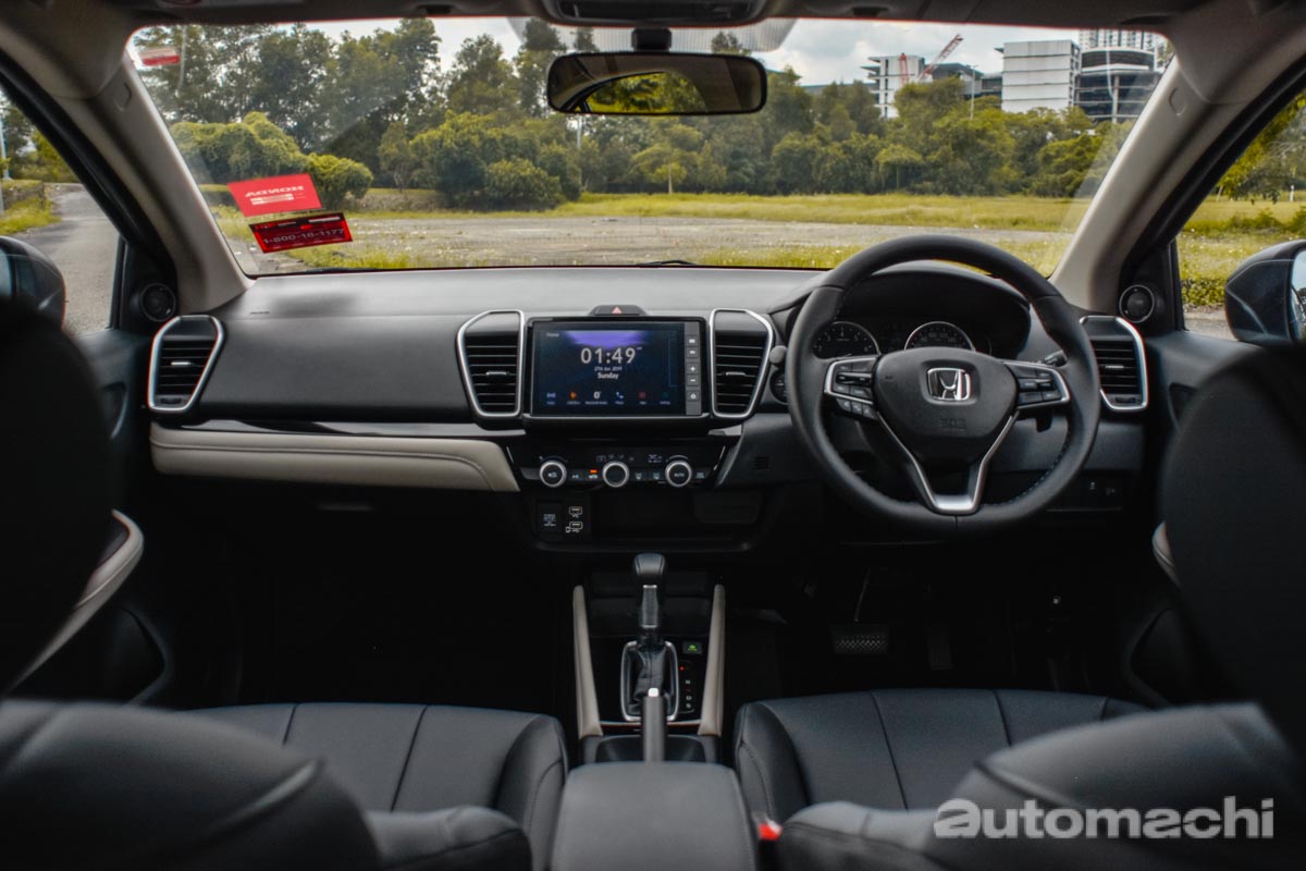 男子月薪RM 1,500 父母逼买 Honda ,男子:我根本负担不起!