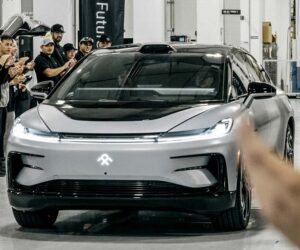 难产 6 年终于开始量产！Faraday Future FF91 量产车正式下线。