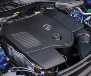 Mercedes-Benz 将和 Geely 合作研发新一代混合动力引擎，同时引擎研发投入将减少80%！