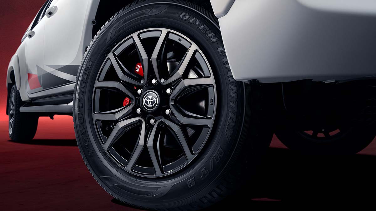 Toyota Hilux GR-S 价格喊涨!现开价RM 169,080、引擎动力维持一样!