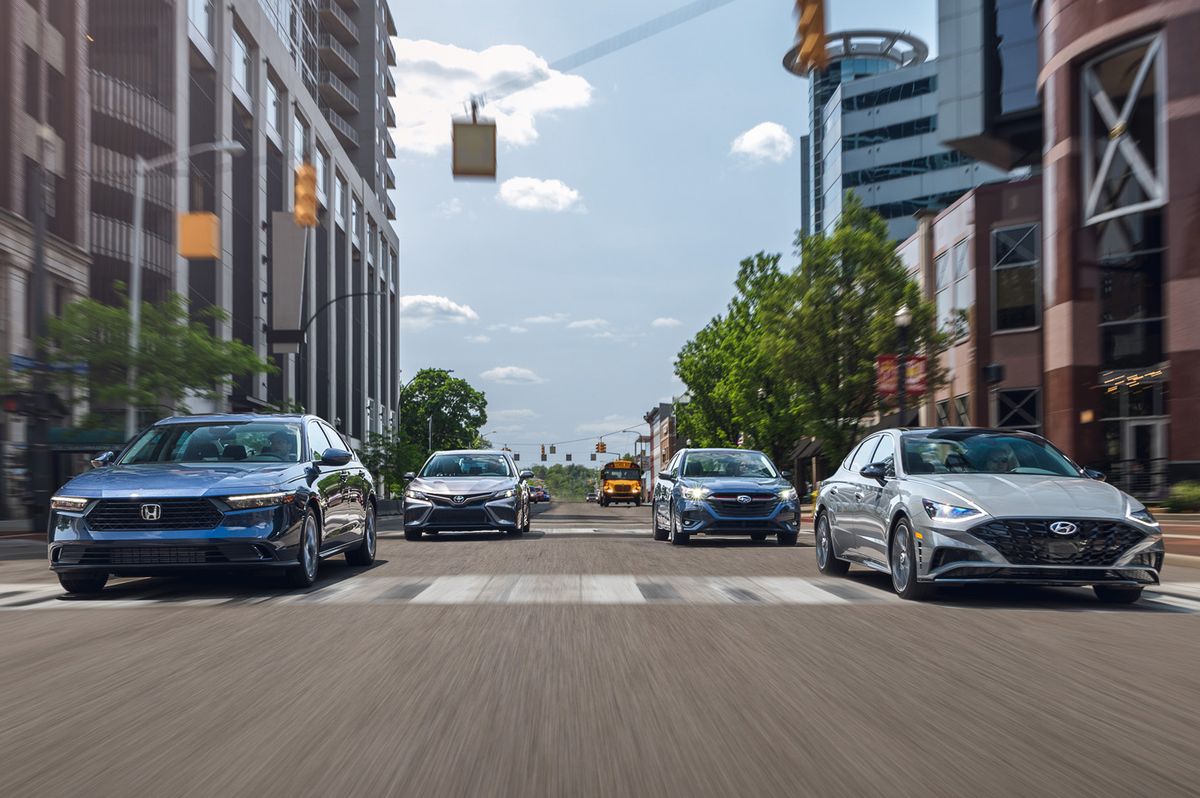 外媒评选最佳D-Segment Sedan ,第一名绝对是你想不到的车款!