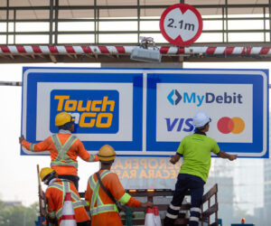 全国 11 条 Highways 即日起正式支援 Debit Card/Credit Card 缴付过路费。