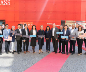 Mercedes-Benz Malaysia 推出全新“Retail of the Future”未来零售模式，更方便顾客的购车体验。