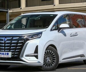 大马有望引进！右驾 Denza D9 明年登陆日本，直击  Toyota Alphard 及 Vellfire 主场。
