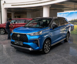 Toyota Veloz Demo Car 寻找新主人：里程不到 5,000km，开价 RM 87,490 起。