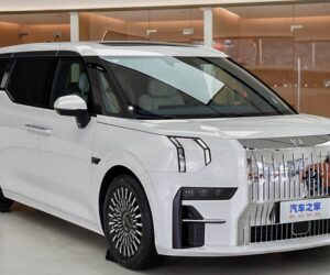 来自中国的 Alphard 杀手！Zeekr 009 确认推出右驾车型，未来有望进军大马。