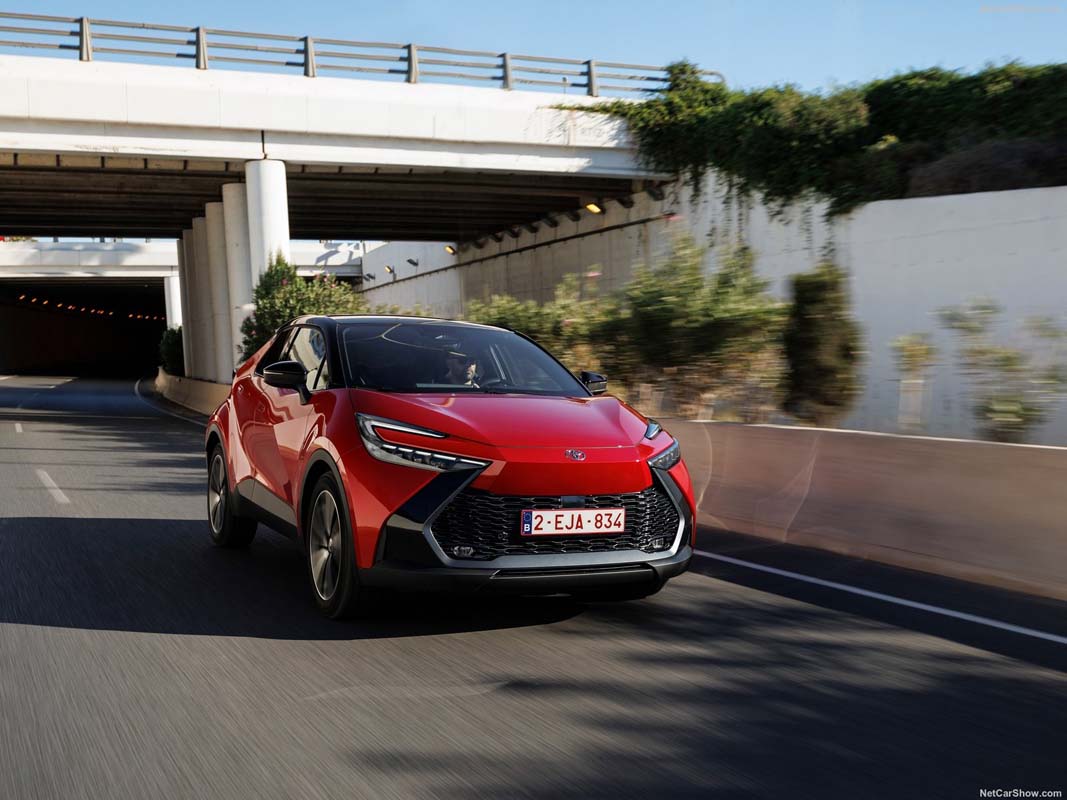 2024 Toyota C-HR 确认进军亚洲: PHEV 车型最大马力223 Hp、0-100加速仅需7.3秒!