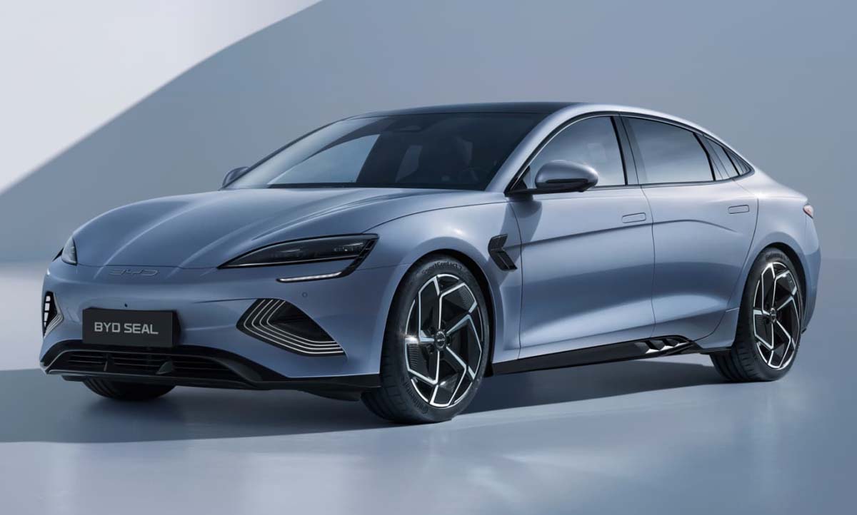 Tesla 全球销量超过180万勇夺电动车销量冠军、BYD 紧随其后！