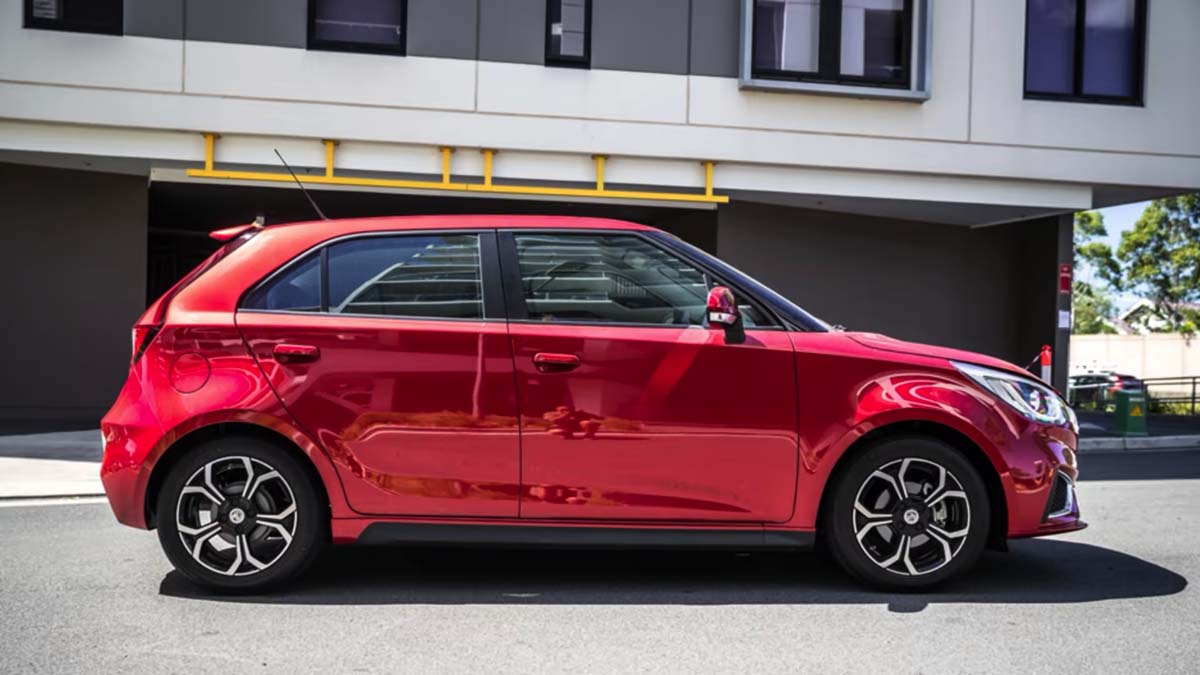 Toyota Yaris 的对手:2024 MG3 实车照曝光、最大马力达174 Hp!