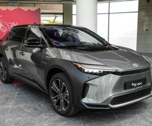 Toyota bZ4X 计划新年后大马发表：最远续航 530 km，预计售价 RM 250,000。