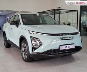 对手指定 Atto 3！Chery OMODA E5 开放预订，最远续航 460 km，预计售价 RM 160,000。