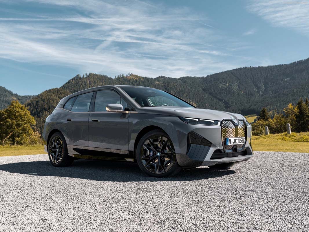 2024 BMW iX xDrive50 现身我国：提升充电速度、最大降价超过RM 60,000！