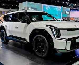 2024 曼谷车展：Kia EV9 泰国实拍，当地开价约 RM 454,000 起，确认今年登陆大马。