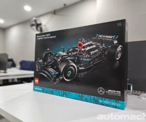 一圆你的 F1 梦！Lego Technic Mercedes-AMG F1 W14 E Performance 赛车模型。