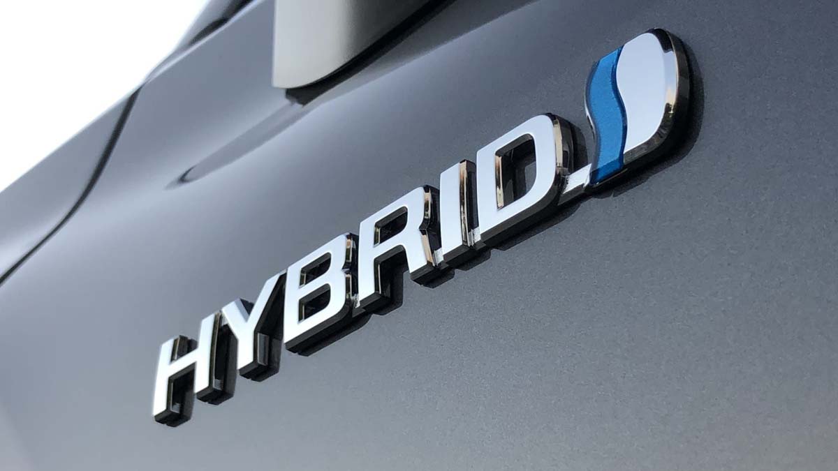 Hybrid 在澳洲销量已经超越 EV 、但是市场仍有近80%的销量属于传统内燃机