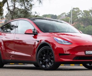 电动车需求放缓，Tesla 全球大裁员，将有超过 10% 员工丢饭碗。