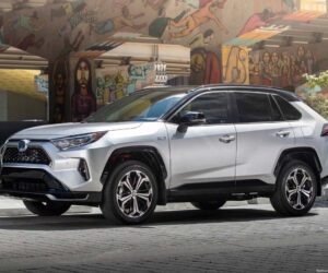 Toyota 混动车款在澳洲创下新纪录、目前占其总销量接近一半！