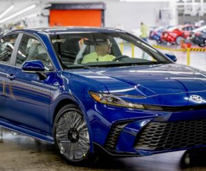 2025 Toyota Camry 北美量产下线，新一代日系 D-Segment Sedan 今年内有望登陆大马。