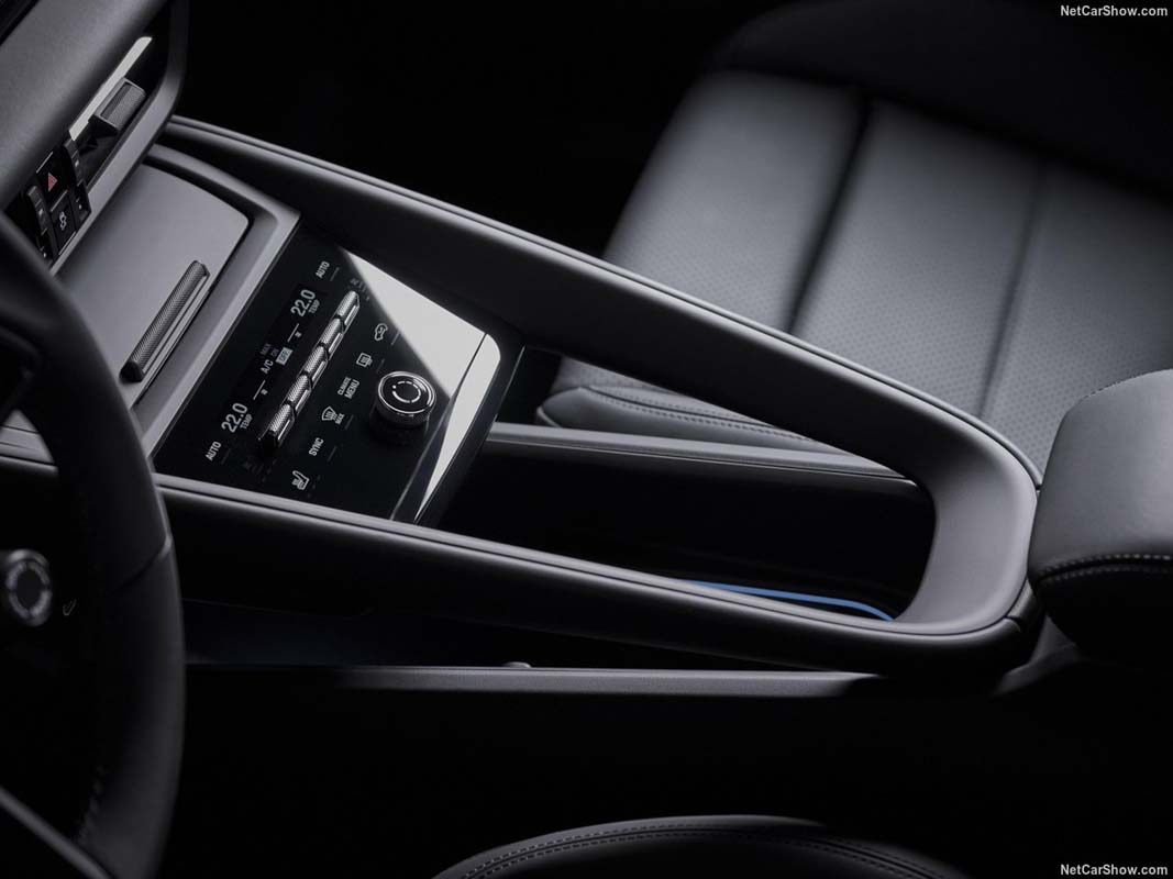 JD Power 调查:大部分消费者对所谓的高科技汽车功能不感兴趣