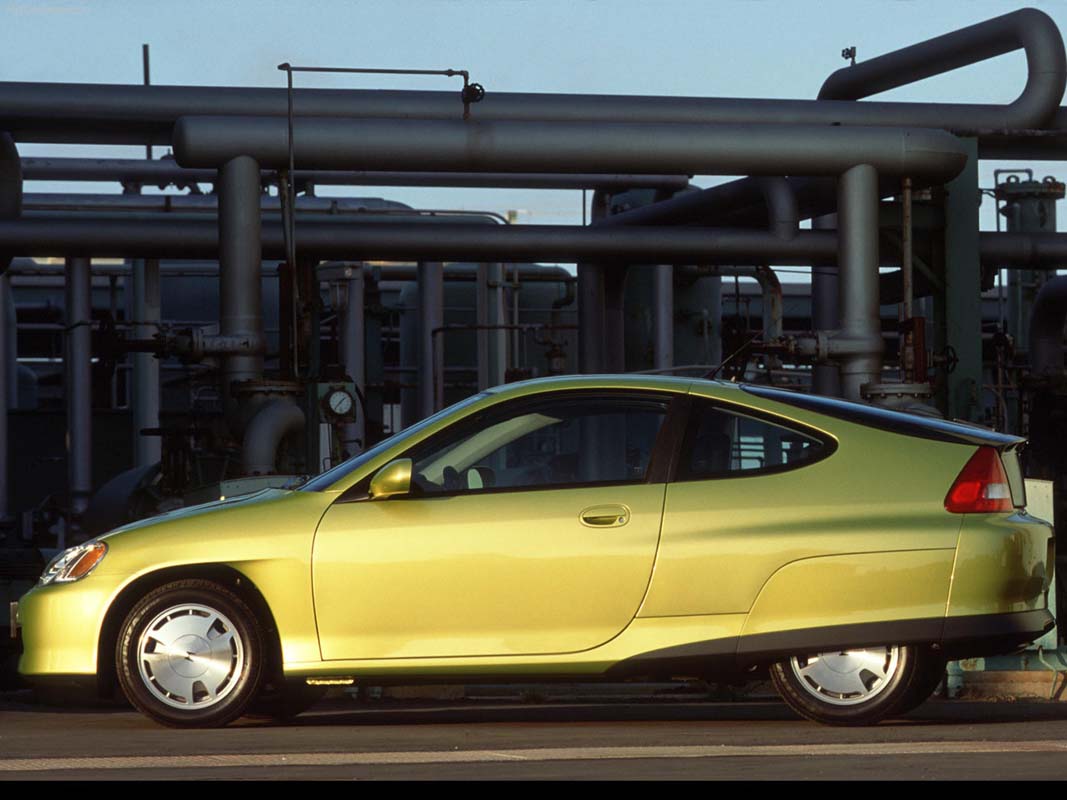 Honda Insight 25年前创下的3.36L/100 km的记录目前还是无人可打破!