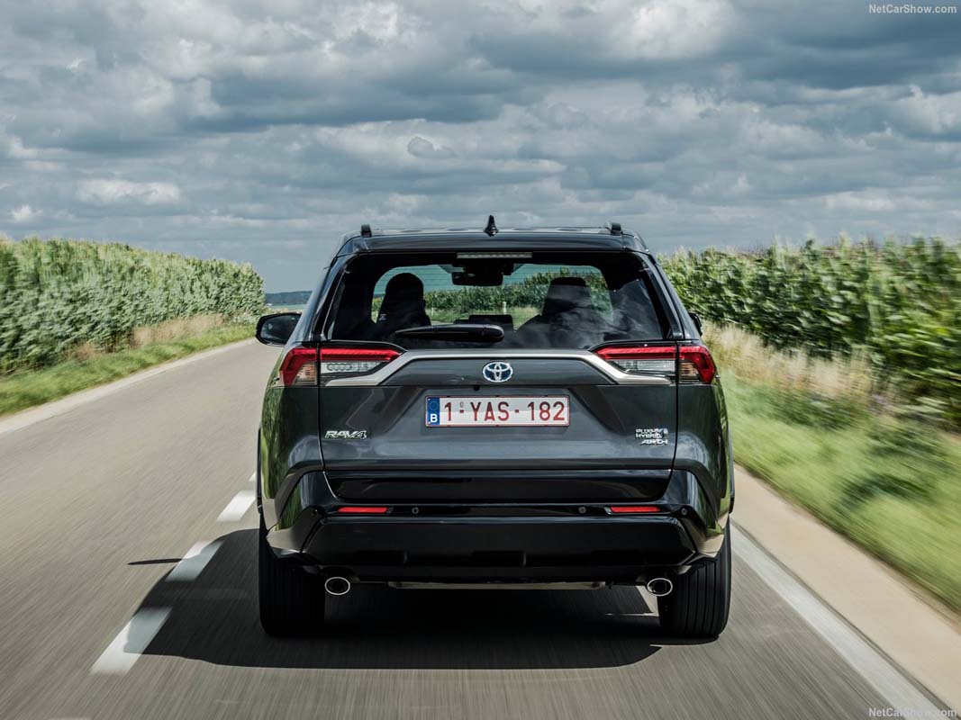 2025 Toyota Rav4 渲染图:C-Segment SUV 王者大改款或采用1.5L Turbo HEV 引擎!