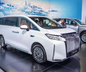 2024 KLIMS：WEY 80 PHEV （魏牌高山）正式现身我国，插混豪华MPV 将对标 Alphard/Vellfire？