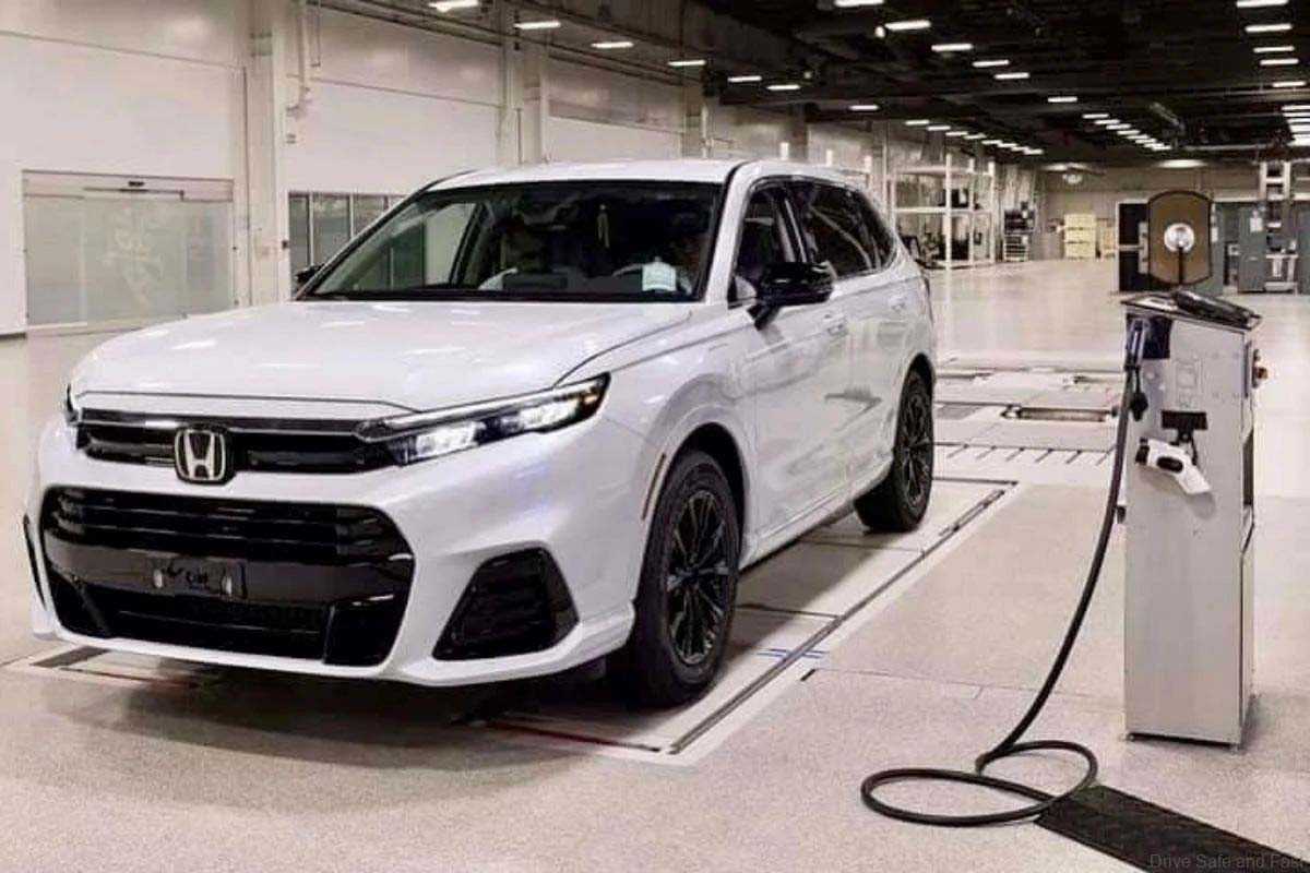 HySE 研究技术协会开发出全新黑科技、内燃机引擎仅排放水蒸气并有440 Hp的大马力!