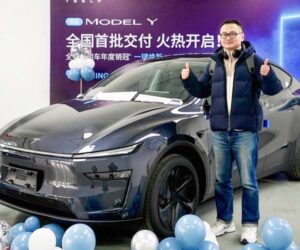 Tesla Model Y Juniper 中国开始交车、据悉订单已经突破100,000辆大关！
