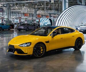 Xiaomi SU7 Ultra 中国登场：最大马力 1,527 Hp、中国售价仅RM 344,500起