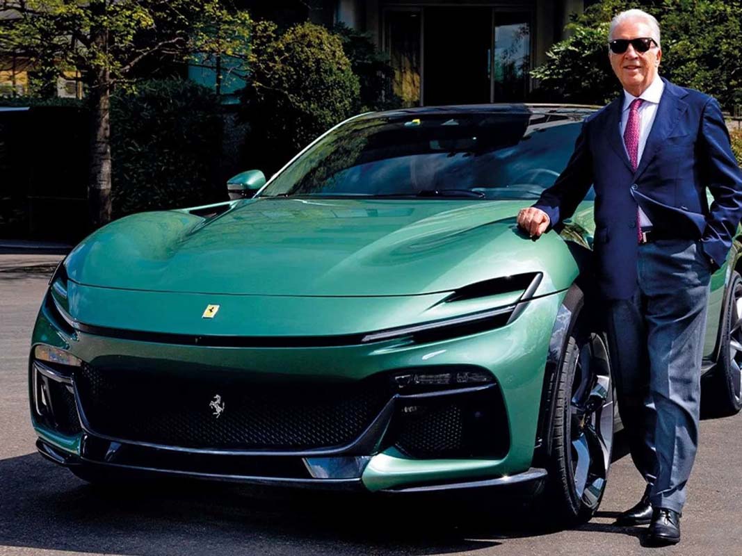 法拉利中国晒出绿色 Ferrari Purosangue 暗讽 Xiaomi YU7 抄袭？