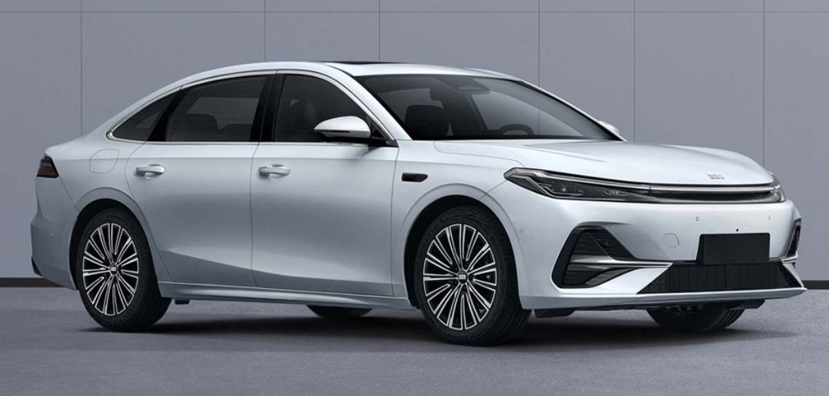 Proton S90 就是它?吉利银河A7现身,世界上油耗最低的Sedan!