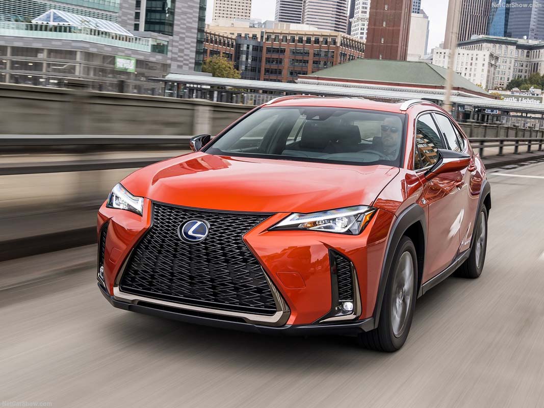 Lexus UX200:日系精品SUV现在仅需月RM 150,000即可入手!