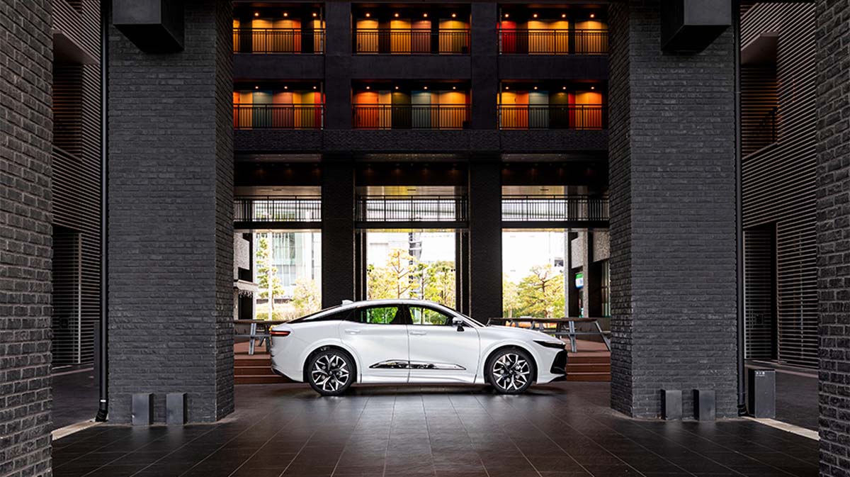 Toyota Crown Crossover 现在已经可以买到：2.4 Turbo HEV 系统，售价从RM 280,000起