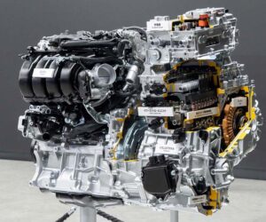 Toyota THS 6代正式发布：采用SiC 碳化硅功率半导体、动力更强油耗更低！