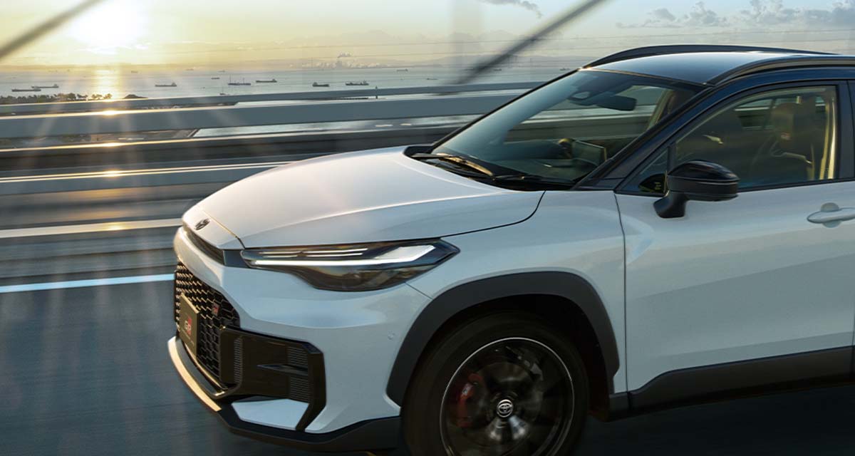 Toyota Corolla Cross 二度小改登陆日本：维持1.8L/2.0L混合动力引擎设定！